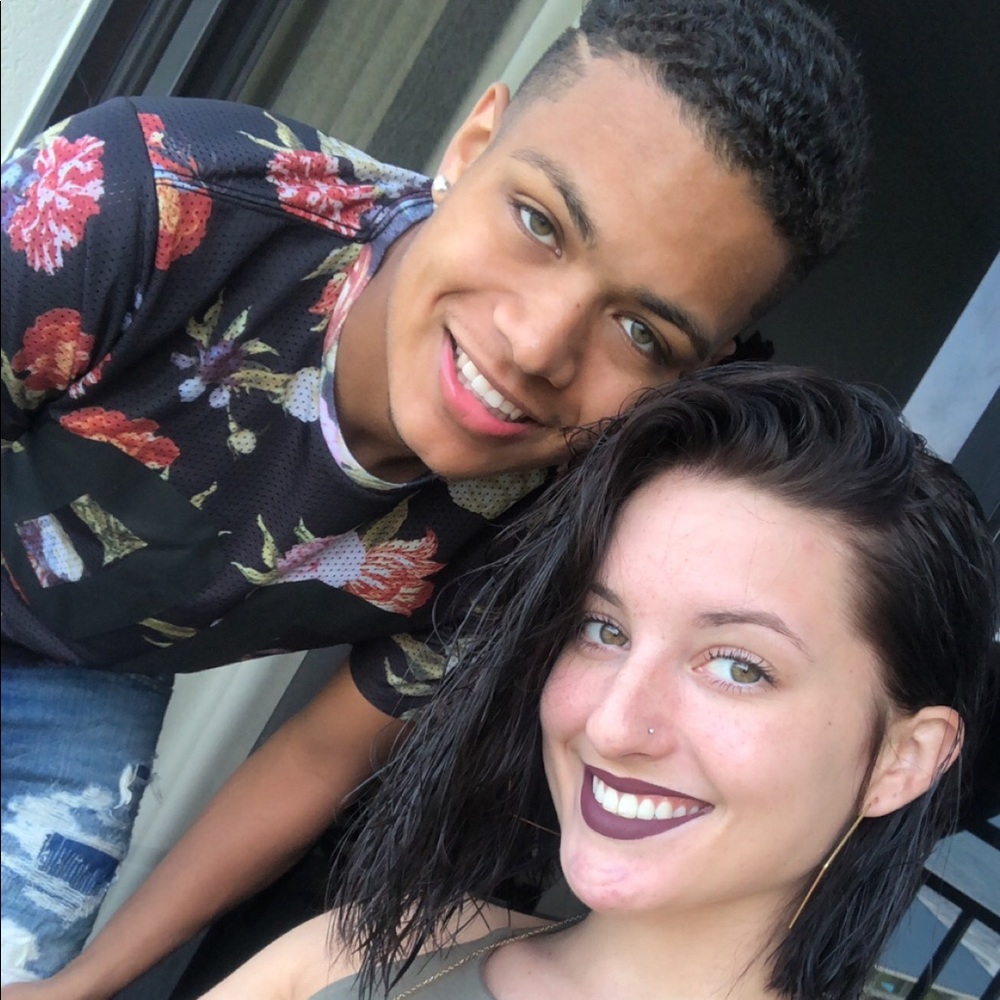 Meet your Posher, Bethany :)